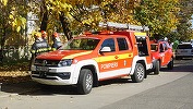 UPDATE - Explozie urmată de incendiu într-un bloc din Timişoara / 40 de persoane s-au autoevacuat / Un bărbat a fost dus la spital cu arsuri pe aproape jumătate din corp / De la ce s-a produs deflagraţia