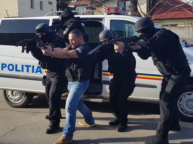 Fostul şef al BCCO Alba Traian Berbeceanu obţine în instanţă daune morale de 200.000 de euro şi daune materiale în urma dosarului în care a fost anchetat nejustificat pentru represiune nedreaptă
