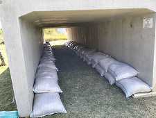 UPDATE - Localităţile Plauru şi Ceatalchioi, evacuate / O navă cu GPL a fost lovită de dronă şi arde în zona localităţii Ismail / Pericol iminent de explozie / Mesaje RO-Alert în zonă / Persoanele, transportate cu microbuze ale pompierilor - VIDEO 