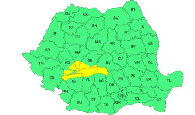 Meteorologii anunţă ploi importante cantitativ, ninsori şi răcire a vremii, până duminică/ Cod galben până sâmbătă

