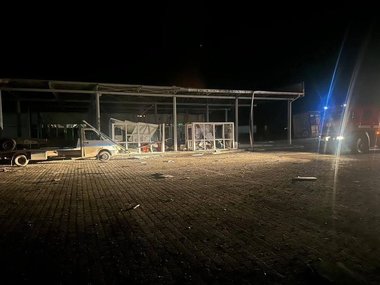 UPDATE - Trecerea cu bacul între PTF Isaccea (România) şi PTF Orlovka (Ucraina) este sistată temporar, din cauza atacurilor de noaptea trecută / Infrastructura complexului feribot Orlivka a fost avariată - FOTO