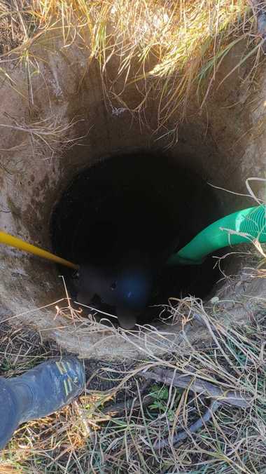 Neamţ: Trupul unui bărbat în stare avansată de descompunere, găsit într-o fântână dezafectată/ El fusese dat dispărut în vara anului trecut 