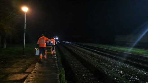 Vaslui: Bărbat mort după ce a fost lovit de tren în timp ce traversa cu bicicleta calea ferată - VIDEO
