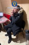 Iaşi: Fostul avocat acuzat că şi-a omorât iubita, după ce a aruncat-o de la etajul şase, a fost prins de poliţişti şi dus în Penitenciar. Magistraţii Înaltei Curţi i-au menţinut condamnarea la 23 de ani de închisoare