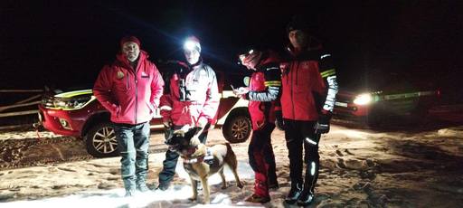 Maramureş: Intervenţii ale Salvamont pentru găsirea unui bărbat dispărut de acasă şi pentru recuperarea unor turişti care au întâlnit, pe un traseu, doi urşi