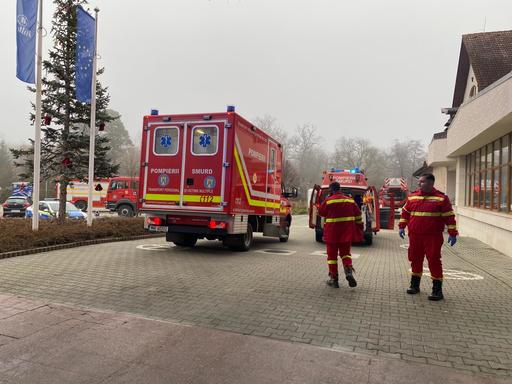 Adulţii transportaţi la spital după ce tavanul de rigips de la piscina interioară a hotelului Hilton din municipiul Sibiu s-a prăbuşit nu au rămas internaţi - VIDEO
