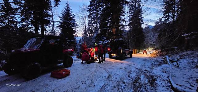 Turist din Bucureşti, rănit în Munţii Baiului / A fost implicat într-un accident cu ATV-ul

