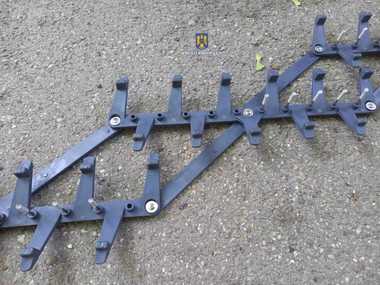 Cluj: Bărbat fără permis de conducere şi cu antecedente penale, prins după o urmărire. Poliţiştii au folosit dispozitivul de tip „spike” pentru a opri autovehiculul furat pe are acesta îl conducea