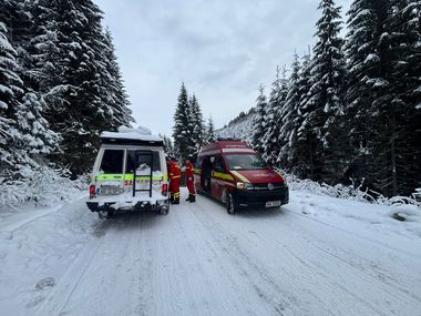 Alba: Accident pe domeniul schiabil Şureanu. Un turist a suferit un traumatism la nivelul umărului, fiind preluat de un echipaj medical