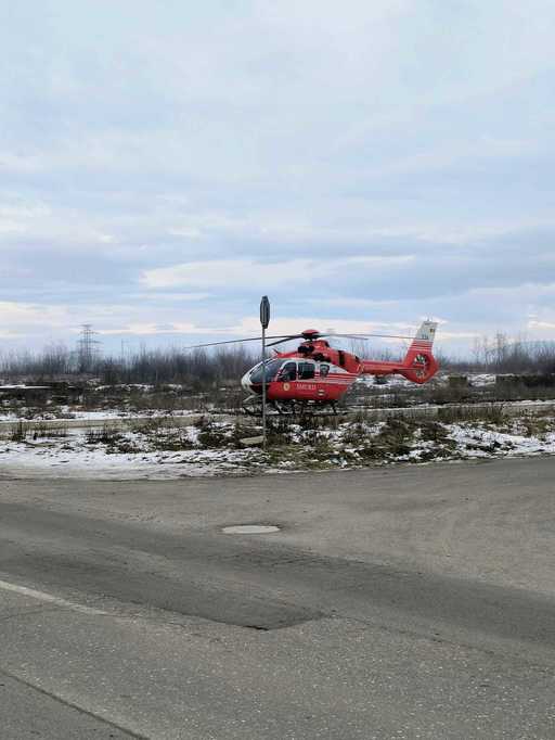 UPDATE - Braşov: Sesizarea privind o posibilă intoxicaţie cu monoxid de carbon, într-un imobil din Făgăraş, infirmată/ Au fost găsiţi cinci copii conştienţi şi o femeie care ulterior a fost declarată decedată/ Cauza incidentului, deocamdată necunoscută