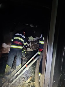 Brăila - Fostul primar al comunei Roşiori a murit într-un incendiu izbucnit în locuinţa sa
