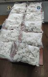 Cetăţean olandez prins în flagrant cu 12 kilograme din aşa-numitul ”drog zombie”, reţinut / Bărbatul se afla într-un taxi, în Bucureşti, cu două trolere pline cu substanţă