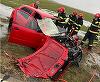 UPDATE - Dolj: Cinci răniţi într-un accident produs pe DN 65C Craiova - Horezu, în care au fost implicate două autoturisme şi un autotren/ Traficul rutier este oprit/ O persoană încarcerată a murit