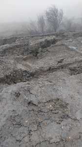 Buzău: Alunecare de teren pe un drum judeţean aflat la finalul reabilitării / Nu este exclusă o problemă de proiectare