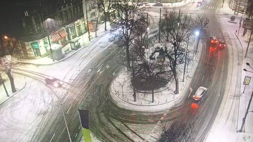 UPDATE - Cod portocaliu -  Efecte în 21 de localităţi din 14 judeţe şi în Bucureşti / 7 curse aeriene reţinute la sol pe Aeroportul Henri Coandă / Situaţia traficului – FOTO / VIDEO
