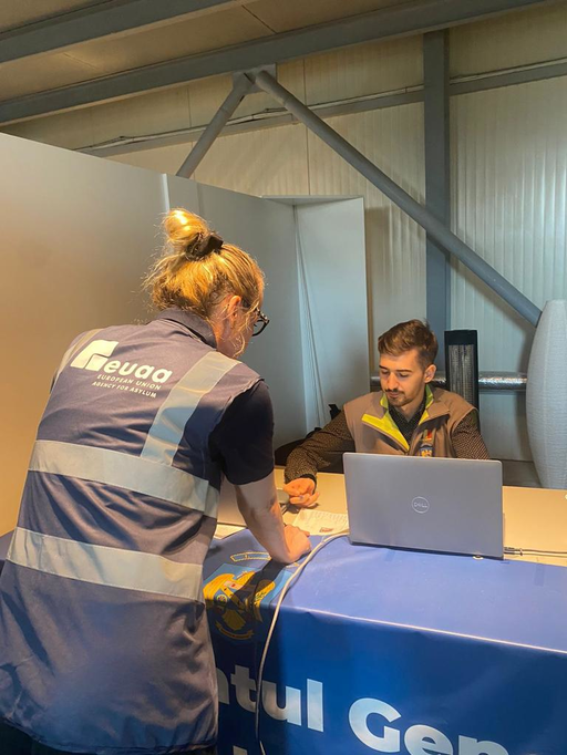 Peste 1.900 de permise de şedere emise în februarie pentru cetăţeni ucraineni / 4.545 de cetăţeni ucraineni au solicitat azil în România de la debutul conflictului



