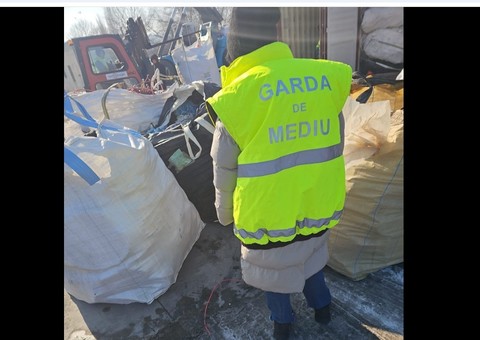 Constanţa: Poliţiştii au deschis dosar penal după descoperirea unor resturi de origine animală, aflate în diferite stări de degradare / Au fost găsite şi opt crotaliere de ovine, ridicate de specialiştii DSVSA 
