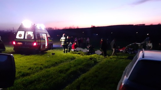 Bihor - Un bărbat de 52 de ani şi o tânără de 19 ani au murit după prăbuşirea unei parapante cu motor - FOTO