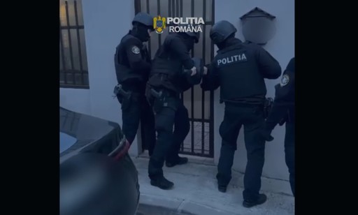 IGPR - 39 de percheziţii în Bucureşti şi în 8 judeţe într-un dosar în care sunt vizate firme care au creat un circuit prin care vindeau dezinfectanţi şi măşti la preturi de 10 ori mai mari, evitând plata taxelor. Prejudiciul, 4 mil. lei/ Precizări ANAF