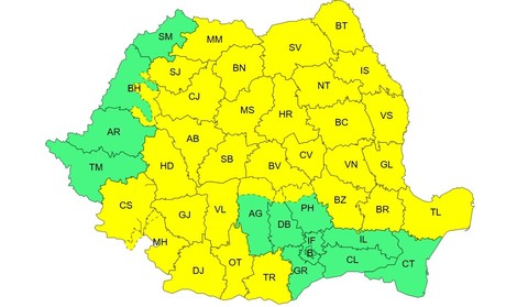 Vremea se răceşte semnificativ până la finalul săptămânii / Precipitaţii mixte în cea mai mare parte a ţării şi ninsori în zonele montane / Strat de zăpadă de până la 20 de centimetri / Rafale de vânt de până la 130 de kilometri la oră