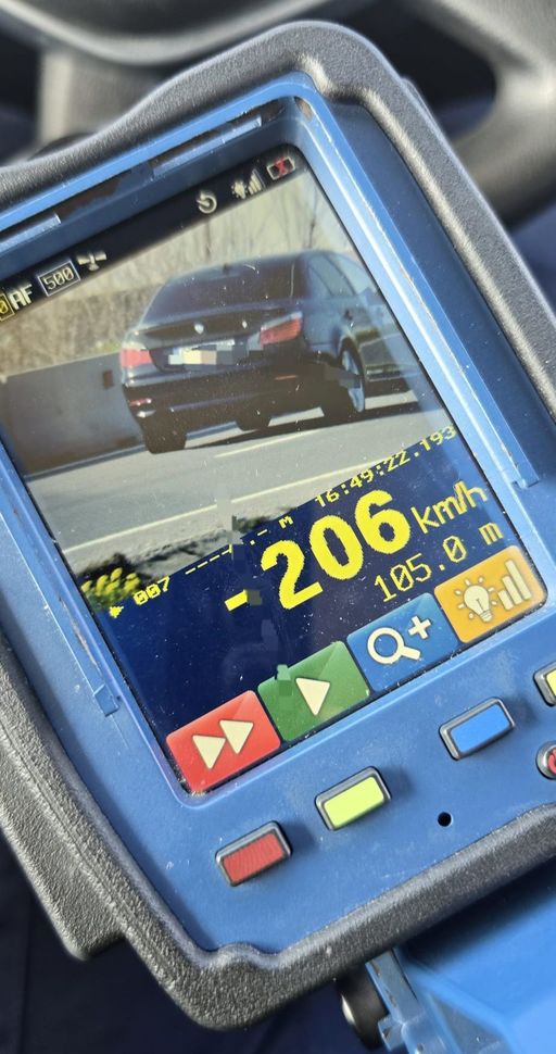 Şofer prins când circula cu 206 kilometri la oră pe DN 5, în judeţul Giurgiu / Sindicatul Europol: Unii încă au impresia că şoselele sunt piste de decolare