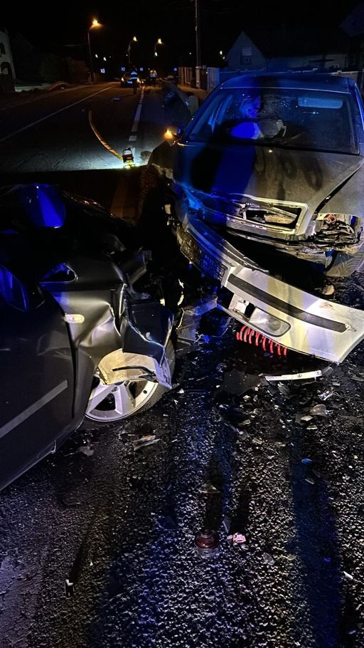 Cluj: Bărbat reţinut după ce, băut şi fără permis, a provocat un accident cu cinci victime