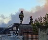 Bihor: Intervenţie de şase ore a pompierilor pentru stingerea unui incendiu izbucnit într-o gospodărie, la un adăpost de animale şi o anexă. Un depozit, o locuinţă şi zece animale au fost salvate - FOTO
