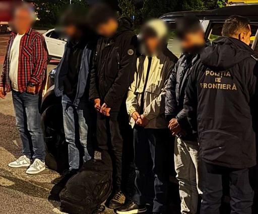 Român cercetat pentru trafic de migranţi la Giurgiu, plasat în arest la domiciliu/ Bărbatul încercase să introducă ilegal în România patru cetăţeni străini - FOTO