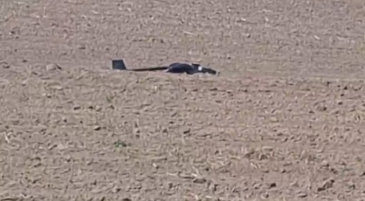 UPDATE - Suceava - Dronă căzută pe un teren agricol, la 20 de km de graniţa cu Ucraina/ Drona nu are încărcătură explozibilă - FOTO, VIDEO