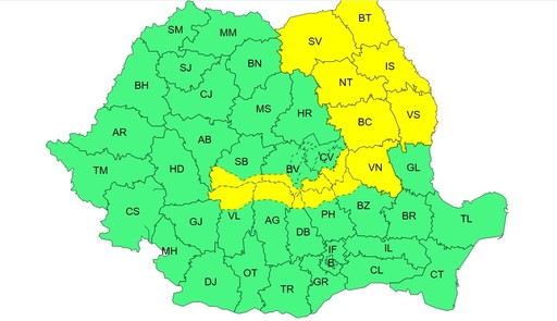 Meteorologii anunţă instabilitate atmosferică accentuată în mai multe zone ale ţării, până duminică dimineaţă / Cod galben în cea mai mare parte a Moldovei şi local în Carpaţii Orientali şi Meridionali / Vremea în Bucureşti