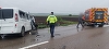 Suceava: Accident în care au fost implicate un microbuz şi un TIR, pe DN 2/ Doi adulţi şi un copil, transportaţi la spital/ Traficul, blocat pe ambele sensuri - FOTO