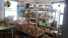 Grupare care promova şi vindea ”suplimente alimentare” despre care susţinea că pot vindeca boli grave, destructurată de poliţişti şi procurorii DIICOT/ Prejudiciul se ridică la milioane de euro/ Unii dintre clienţi renunţau la tratamentul clasic