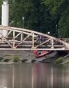 Gorj: Bărbat salvat după ce a căzut în apele râului Jiu
