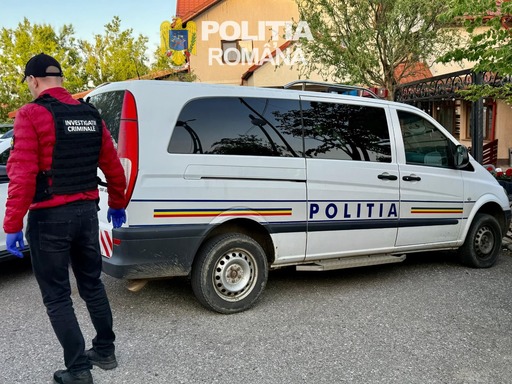 Botoşani: 11 percheziţii în cadrul unui dosar penal de şantaj, violare de domiciliu, ameninţare / Un bărbat este acuzat că a acordat împrumuturi cu dobânzi, iar dacă acestea nu erau restituite atunci victimele erau supuse unor presiuni şi ameninţări