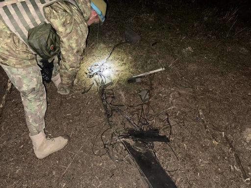 Dronă prăbuşită în Galaţi - Ministerul Apărării: De la începutul războiului, în 47 de situaţii au fost identificate fragmente de drone pe teritoriul României, 12 doar în acest an
