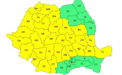 Cod galben de instabilitate atmosferică accentuată în aproape toată ţara, până marţi dimineaţă / Meteorologii anunţă averse torenţiale, descărcări electrice, intensificări ale vântului, vijelii şi căderi de grindină