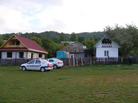 Dolj: Un bărbat de 60 de ani s-a împuşcat cu armă de vânătoare pe care o deţinea legal