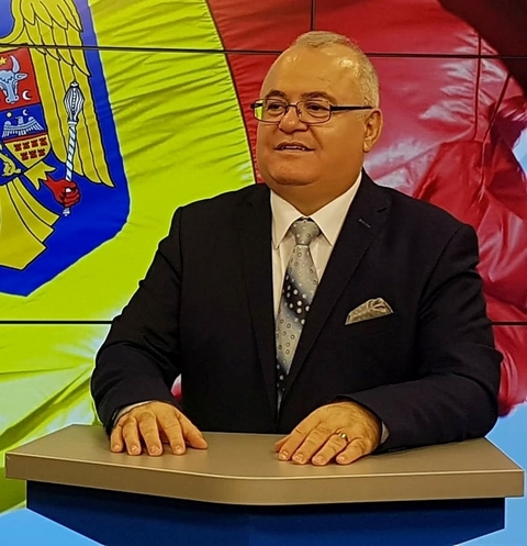 Noi percheziţii în dosarul în care medicul psiholog Ion Duvac este acuzat că-şi hărţuieşte pacientele – Acesta este dus la audieri