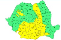 Oltenia, cea mai mare parte a Munteniei şi a zonei montane, sub avertizare cod galben de furtuni / Meteorologii anunţă averse torenţiale, descărcări electrice, intensificări ale vântului, vijelii şi căderi de grindină / Vremea în Bucureşti