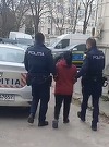 Femeie acuzată că a cerut mită unei persoane pentru o pretinsă influenţă la DGASPC Olt, cu scopul încadrării în grad de invaliditate şi obţinerii unei pensii de handicap, plasată sub control judiciar