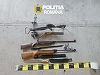 Arad: Săbii, o arbaletă, două arme neletale şi muniţie, descoperite de poliţişti în urma unor percheziţii