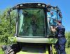 Operaţiunea JUPITER – Patru utilaje agricole de peste un milion de lei, indisponibilizate de poliţiştii din Botoşani / Acestea au fost achiziţionate prin contracte de leasing pe care un bărbat nu le-a achitat conform condiţiilor prevăzute de finanţator