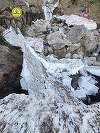 Traseul turistic Jepii Mici din Bucegi rămâne închis, din cauza porţiunilor acoperite de zăpadă / Duminică, un pod de gheaţă s-a rupt sub un grup de turişti - FOTO