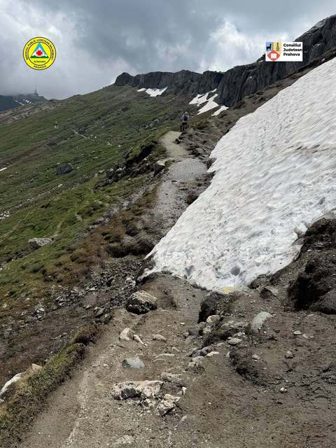 Traseele de mare altitudine din Munţii Bucegi, deschise / Recomandările salvamontiştilor
