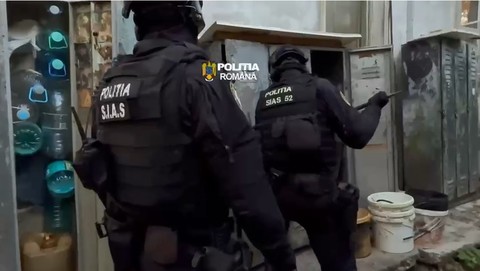 IGPR - 37 de percheziţii în Bucureşti şi în judeţele Dâmboviţa, Ilfov, Prahova, Ialomiţa şi Teleorman într-un dosar privind furtul a 10 tone de combustibil din vagoane-cisternă