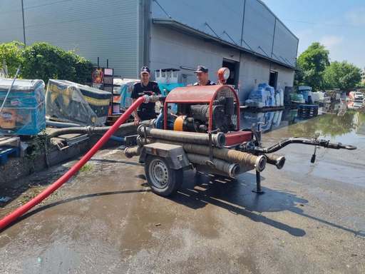 IGSU - Aproximativ 1.750 situaţii de urgenţă au fost gestionate de către salvatori miercuri/ Au fost transmise 26 de mesaje RO-ALERT, cele mai multe vizând prezenţa animalelor periculoase şi fenomene hidrometeorologice periculoase