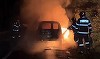 Maşină distrusă într-un incendiu, în judeţul Argeş - VIDEO