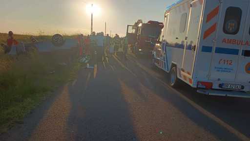 Accident grav pe un drum judeţean din judeţul Brăila - O persoană a murit, iar alta este în stop cardio-respirator