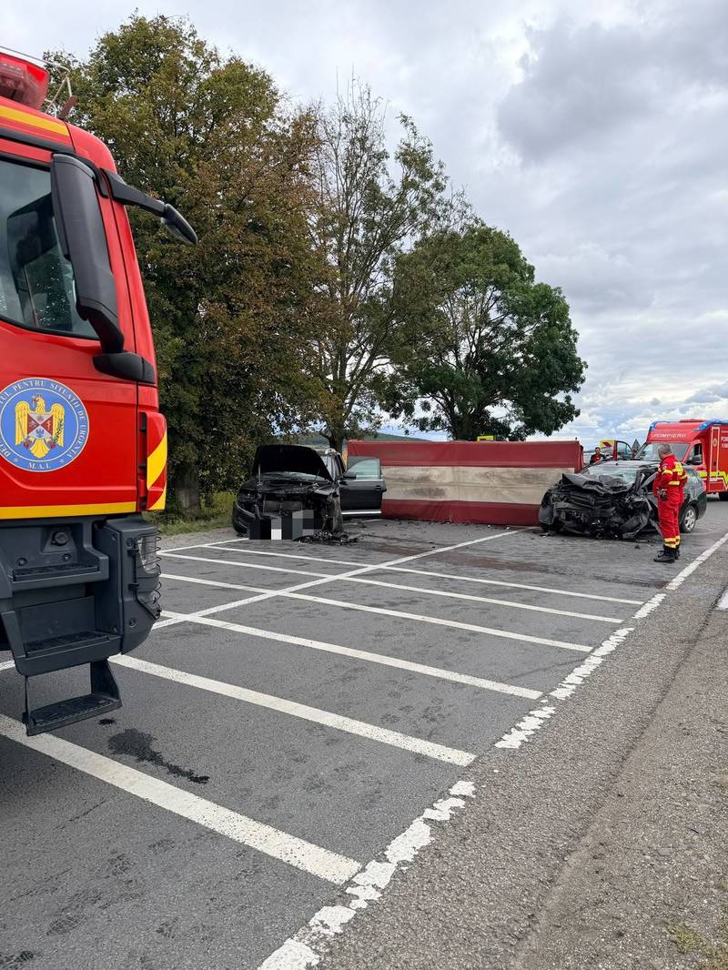 Mureș: Doi morți și patru răniți, între care un minor, în urma unui accident rutier produs pe DN 15