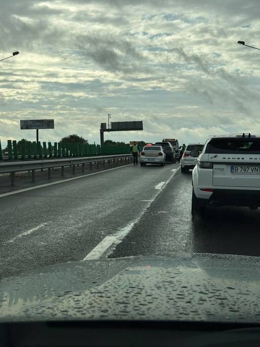 Coloană de maşini pe Autostrada Soarelui, în zona localităţii Drajna – Participanţii la trafic au semnalat două accidente rutiere